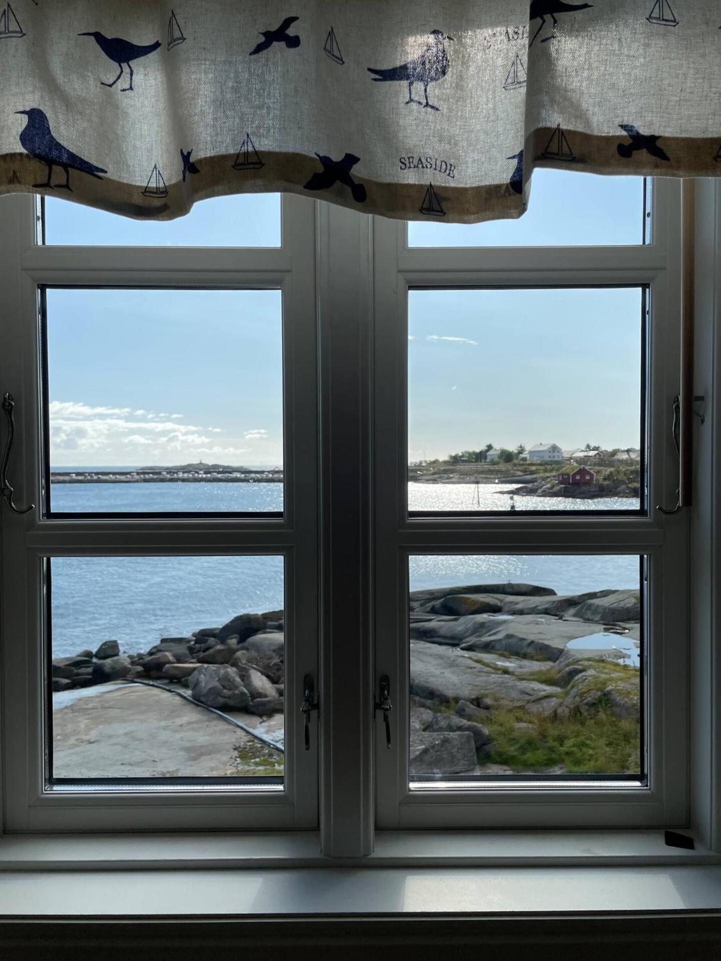 Nordlandshus Ved Havet Pa Reine, Lofoten Екстериор снимка